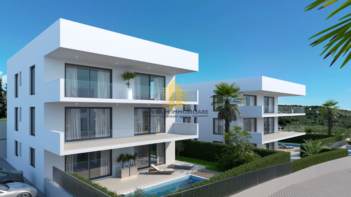 Appartamento, Vendita, Distretto, Okrug Gornji, 132m2, 2,5 locali (2 camere + soggiorno doppio)