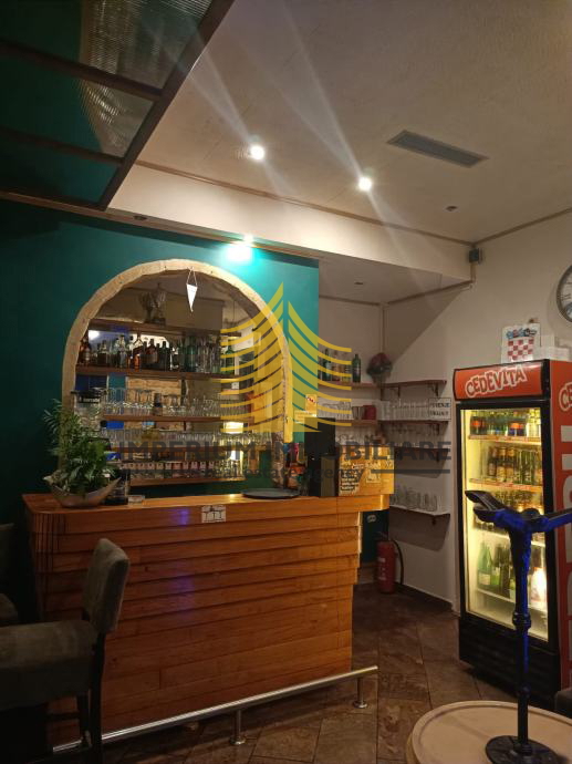 Locale commerciale, Vendita, Spalato, Mertojak, 48,5 m2, Locale per ristorazione