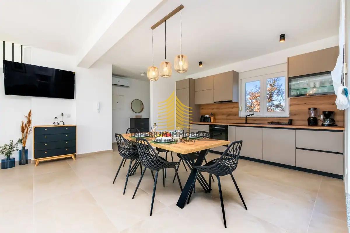 Casa, Vendita, Zona di Zara, Murvica, 100m2, A schiera