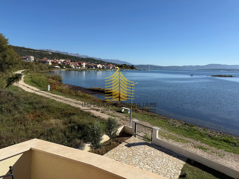 Casa, Vendita, Posedarje, 190m2, Indipendente