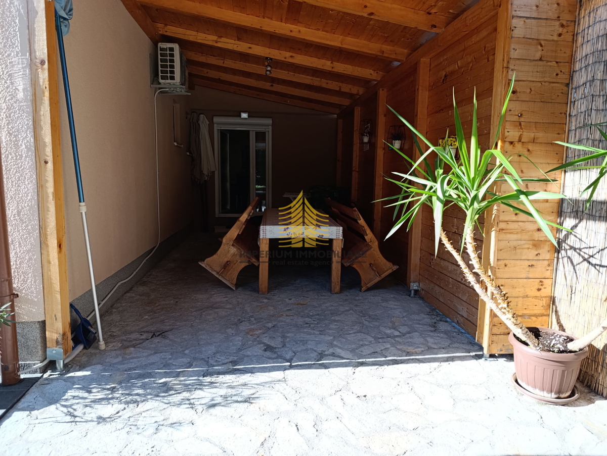 Casa, Vendita, Trogir, 122m2, Indipendente