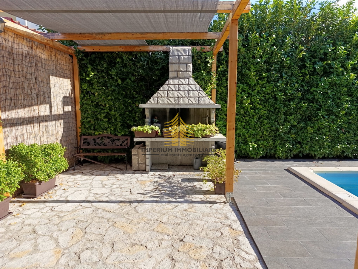 Casa, Vendita, Trogir, 122m2, Indipendente