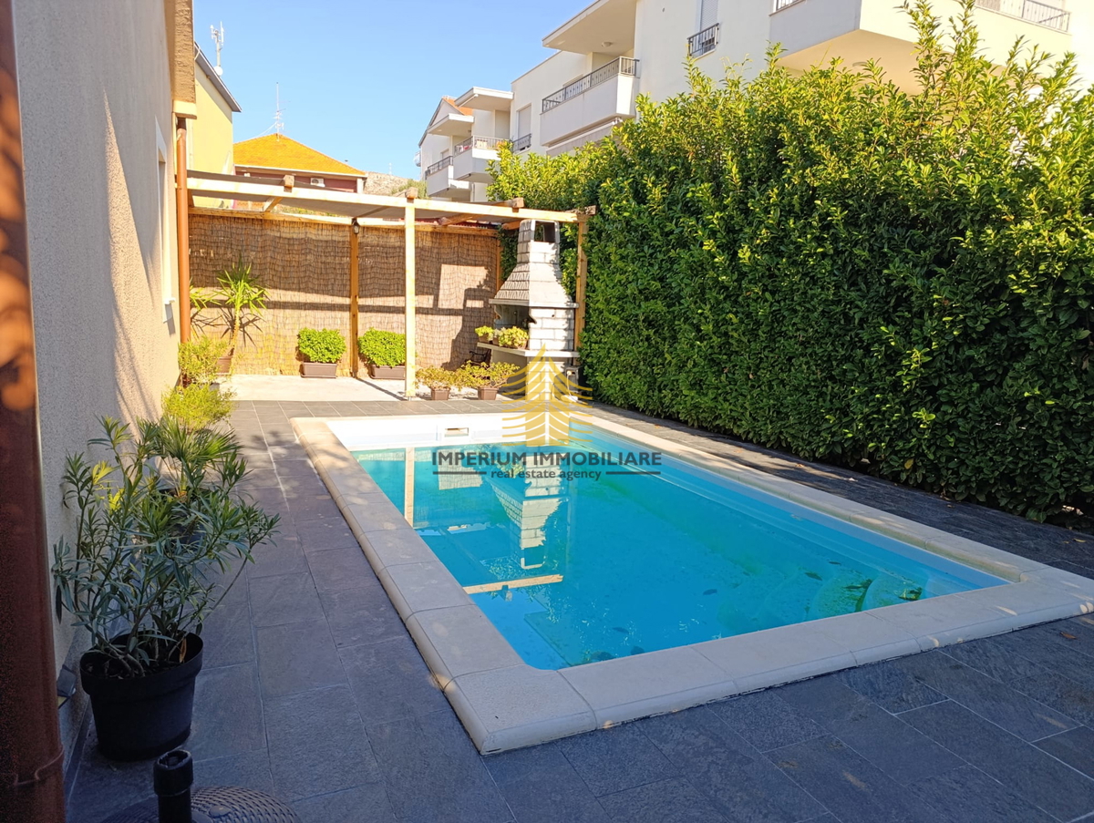 Casa, Vendita, Trogir, 122m2, Indipendente