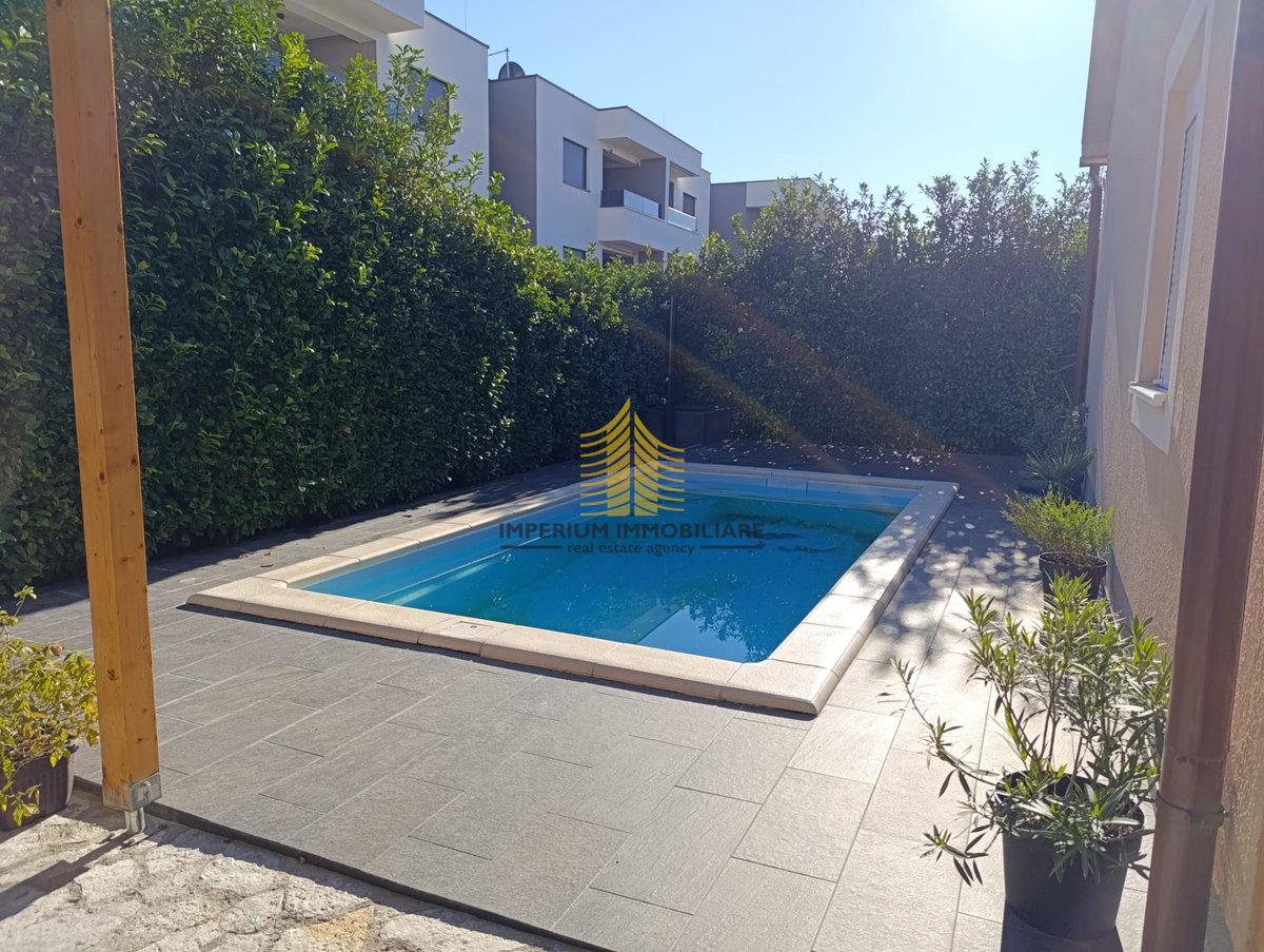 Casa, Vendita, Trogir, 122m2, Indipendente