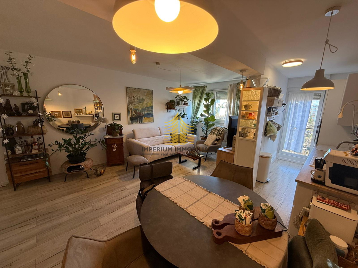 Appartamento, Vendita, Split, Gripe, 68m2, 2,5 locali (2S+DB)