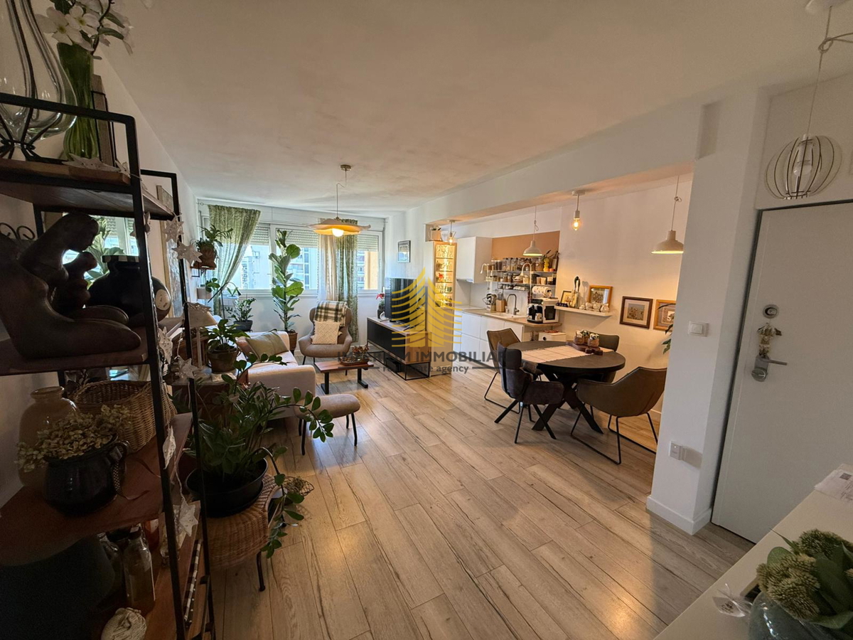 Appartamento, Vendita, Split, Gripe, 68m2, 2,5 locali (2S+DB)