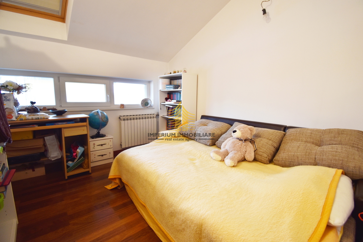 Casa, Vendita, Sveta Nedelja, Strmec, 200m2, Bifamiliare