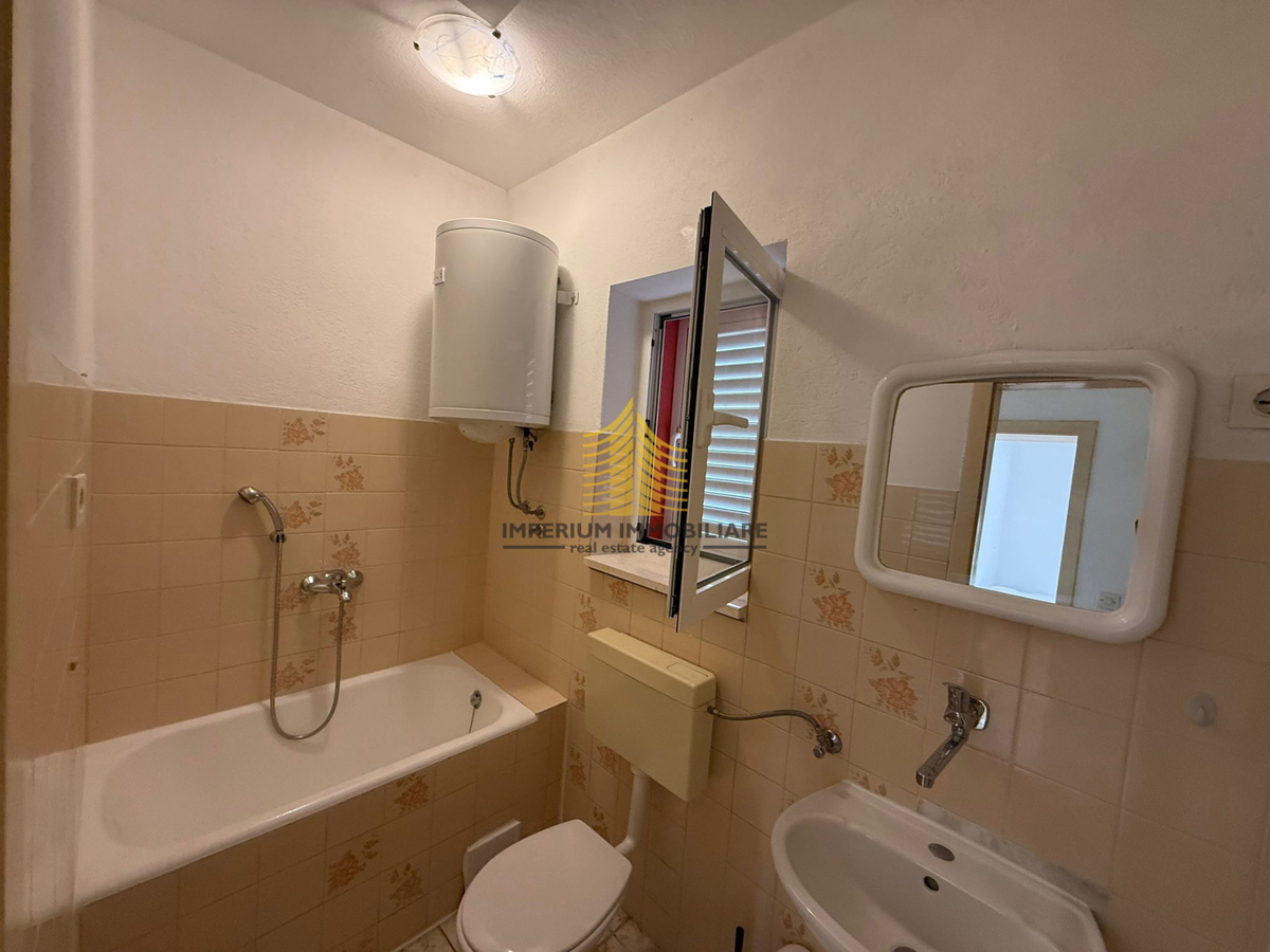 Casa, Vendita, Trogir, 64m2, Indipendente