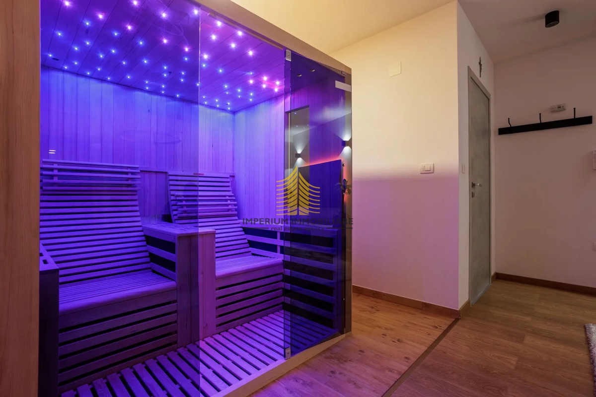 Casa, Vendita, Kaštel Stari, 190m2, Indipendente