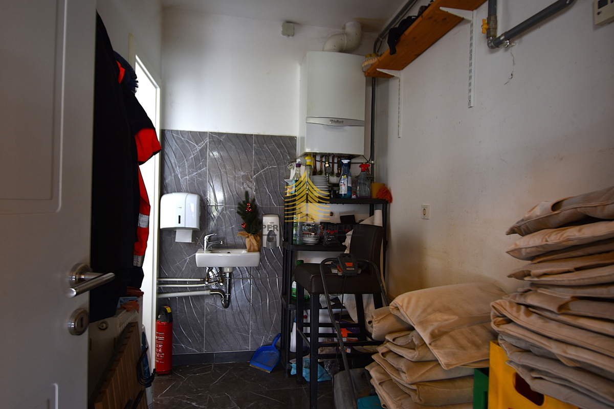 Locale commerciale, Vendita, Sesvete, Soblinec, 64m2, Locale per attività di ristorazione