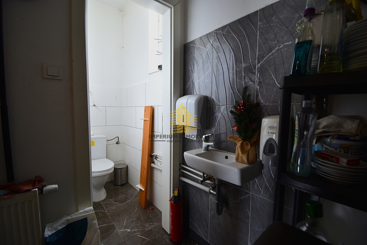 Locale commerciale, Vendita, Sesvete, Soblinec, 64m2, Locale per attività di ristorazione