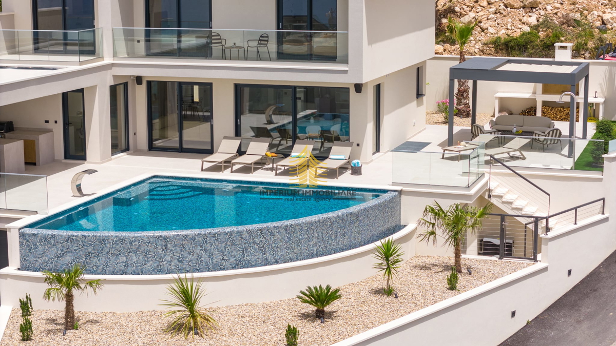 Casa, Vendita, Podstrana, 300m2, Villa