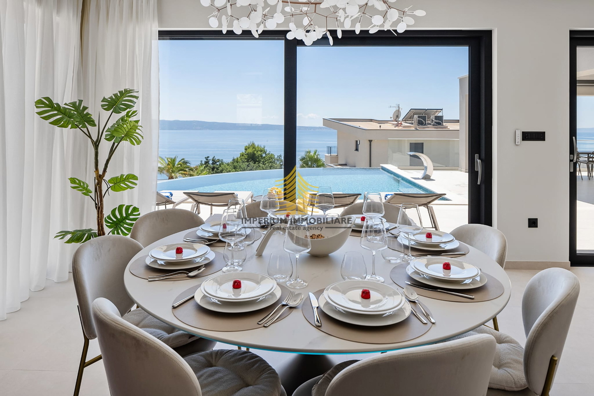 Casa, Vendita, Podstrana, 300m2, Villa