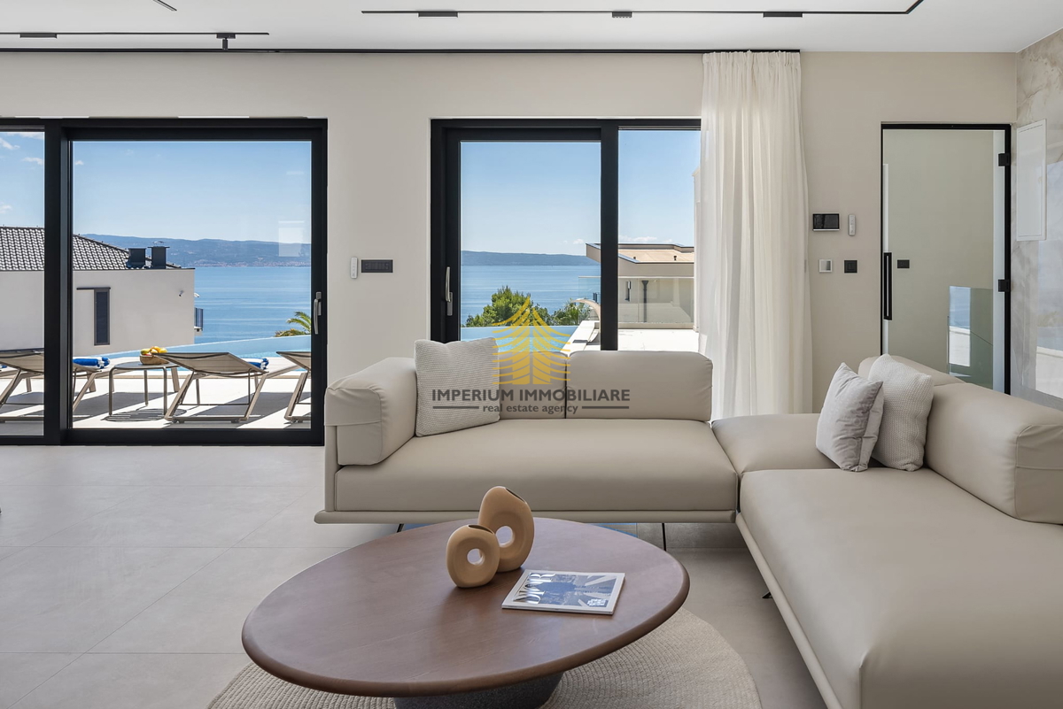Casa, Vendita, Podstrana, 300m2, Villa