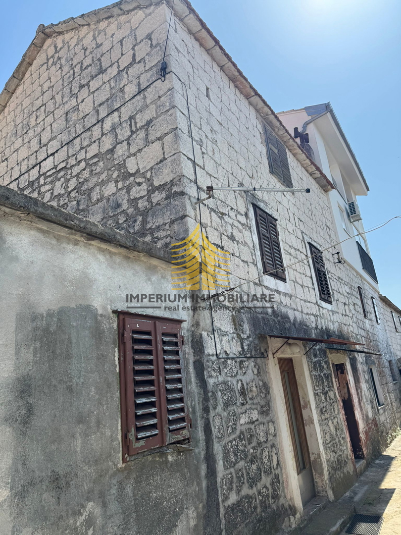 Casa, Vendita, Circondario, Okrug Gornji, 110m2, A schiera