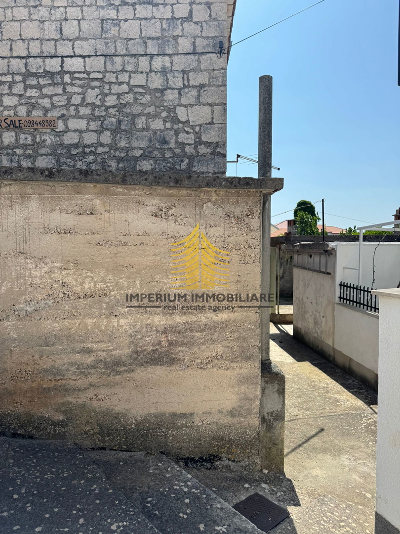 Casa, Vendita, Circondario, Okrug Gornji, 110m2, A schiera