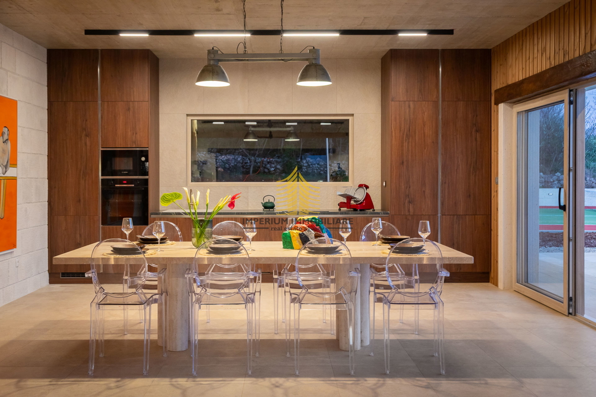Casa, Vendita, Prisoje, 240m2, Indipendente