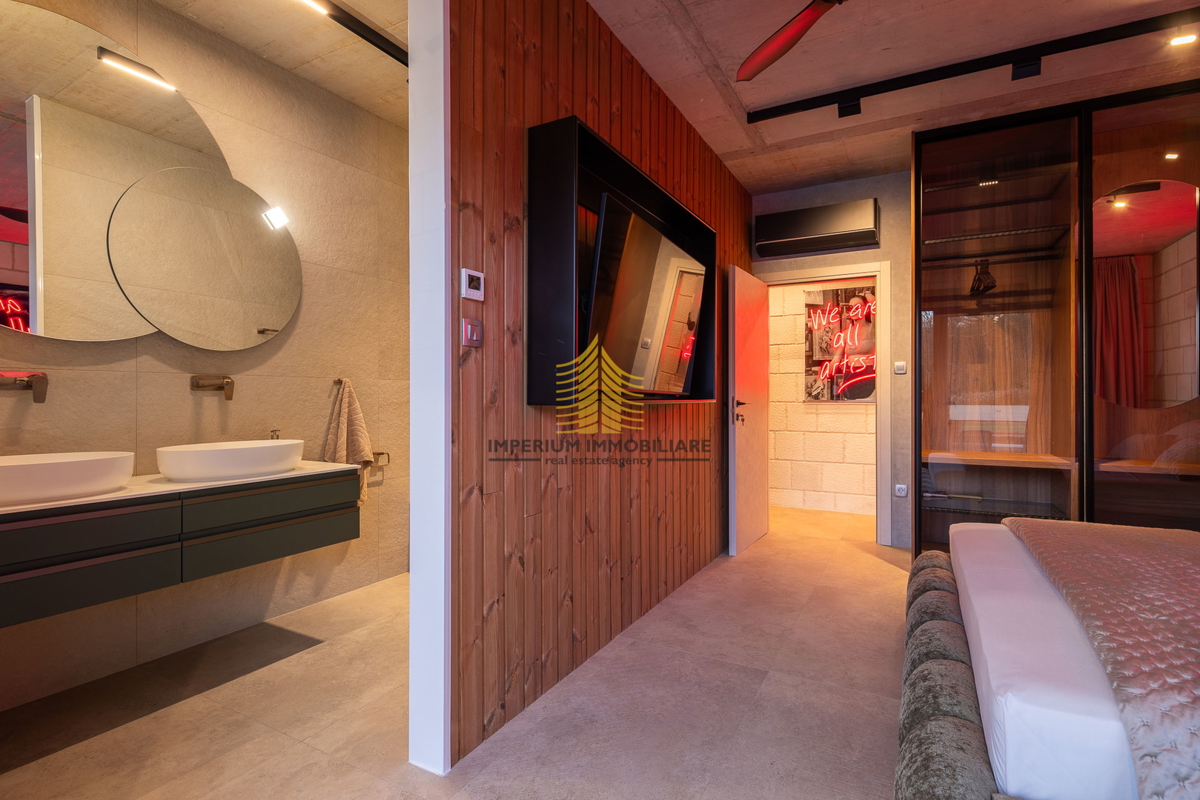 Casa, Vendita, Prisoje, 240m2, Indipendente