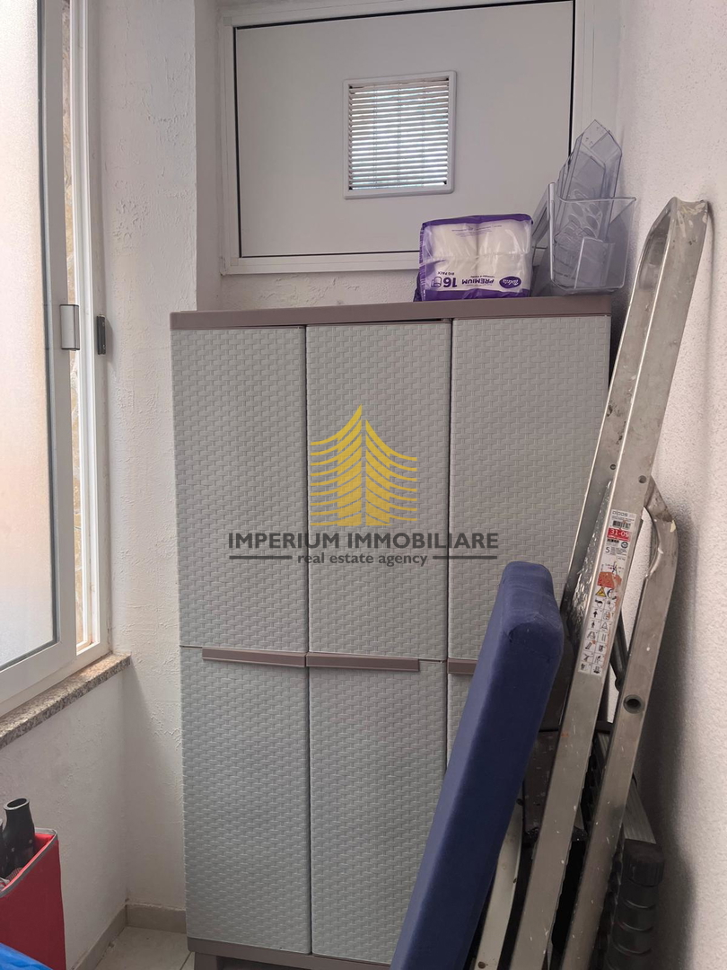 Immobili per vacanze, Vendita, Vir, 188m2, Casa per il fine settimana