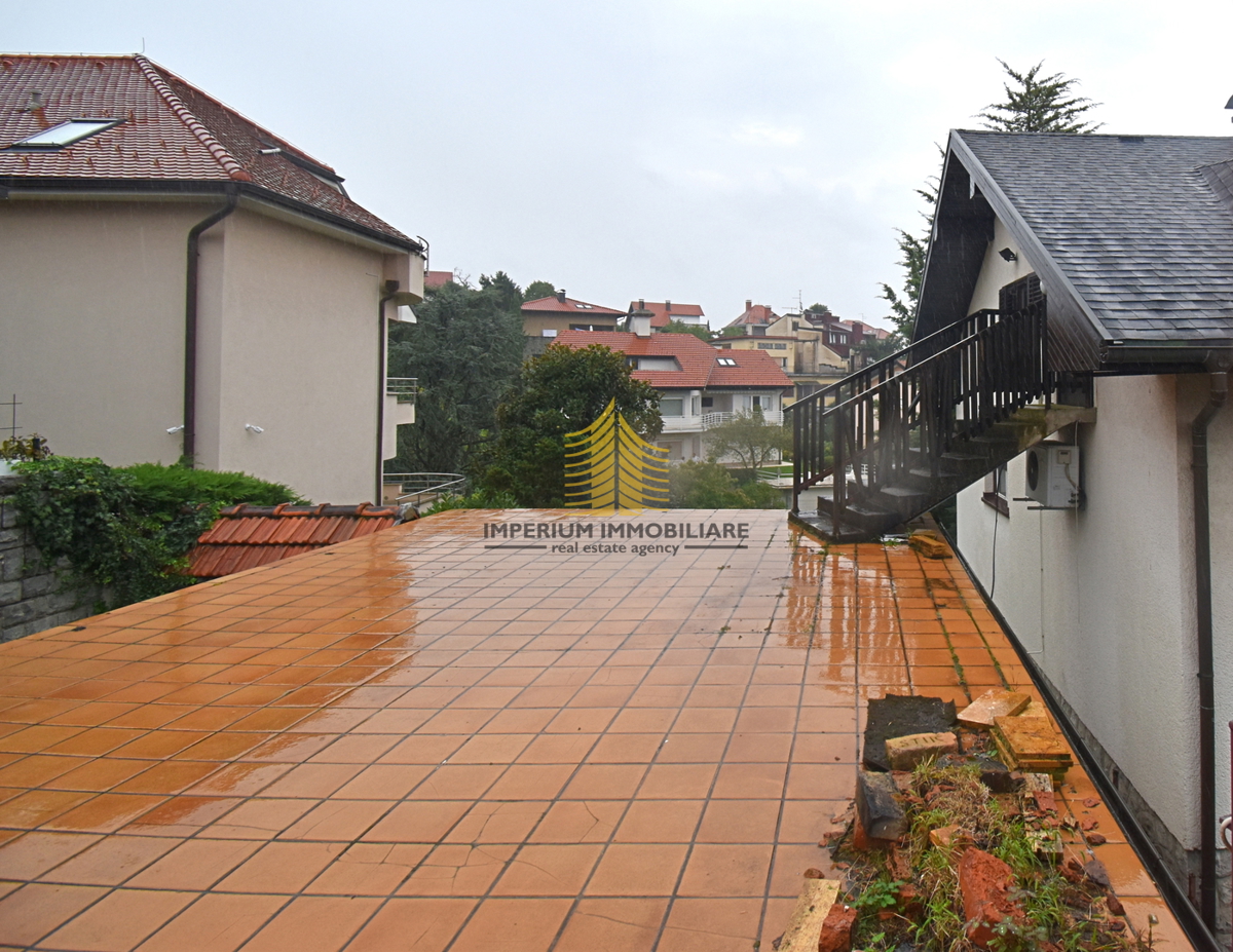 Casa, Vendita, Gornji Grad - Medveščak, Gornji grad, 300m2, Indipendente