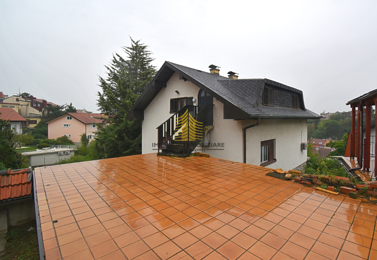 Casa, Vendita, Gornji Grad - Medveščak, Gornji grad, 300m2, Indipendente