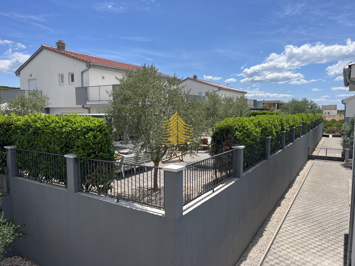 Casa, Vendita, Sukošan, Debeljak, 251m2, Villa