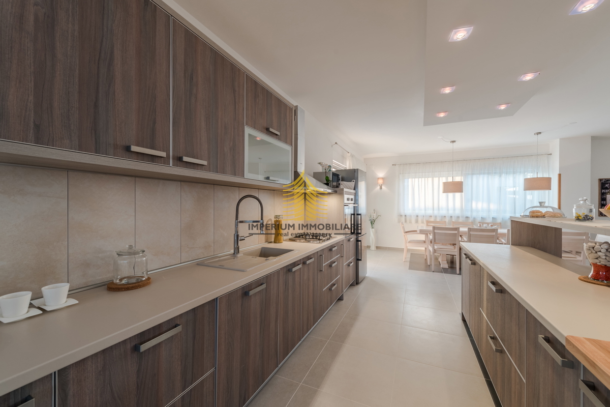 Casa, Vendita, Sukošan, Debeljak, 251m2, Villa