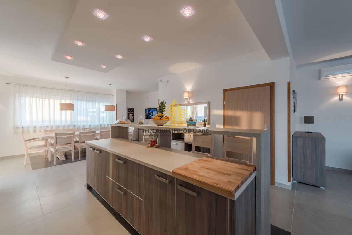 Casa, Vendita, Sukošan, Debeljak, 251m2, Villa