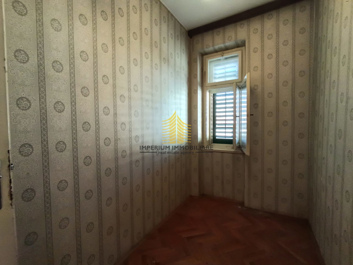 Appartamento, Vendita, Spalato, Gripe, 65m2, 2,5 vani (2 camere + soggiorno)