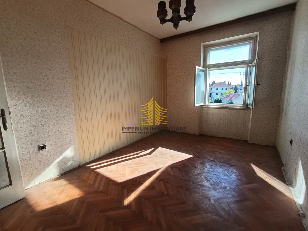 Appartamento, Vendita, Spalato, Gripe, 65m2, 2,5 vani (2 camere + soggiorno)