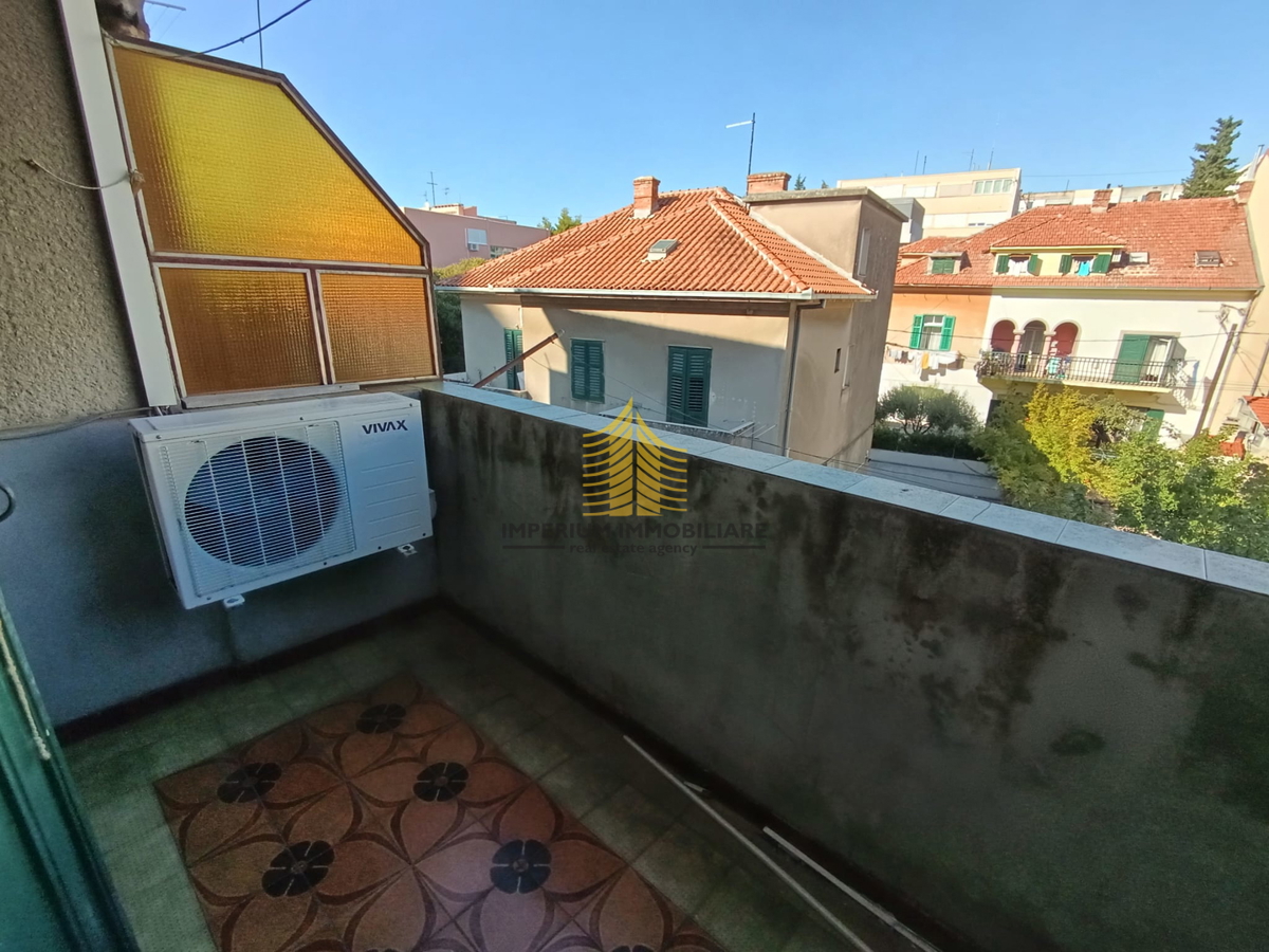 Appartamento, Vendita, Spalato, Gripe, 65m2, 2,5 vani (2 camere + soggiorno)