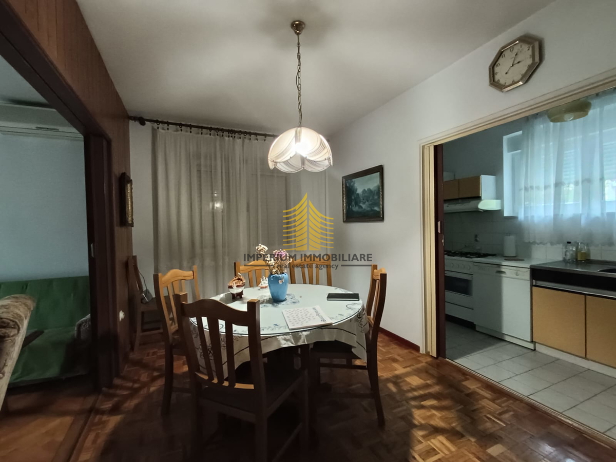 Appartamento, Vendita, Trogir, 68m2, 1,5 vani (1S+DB)