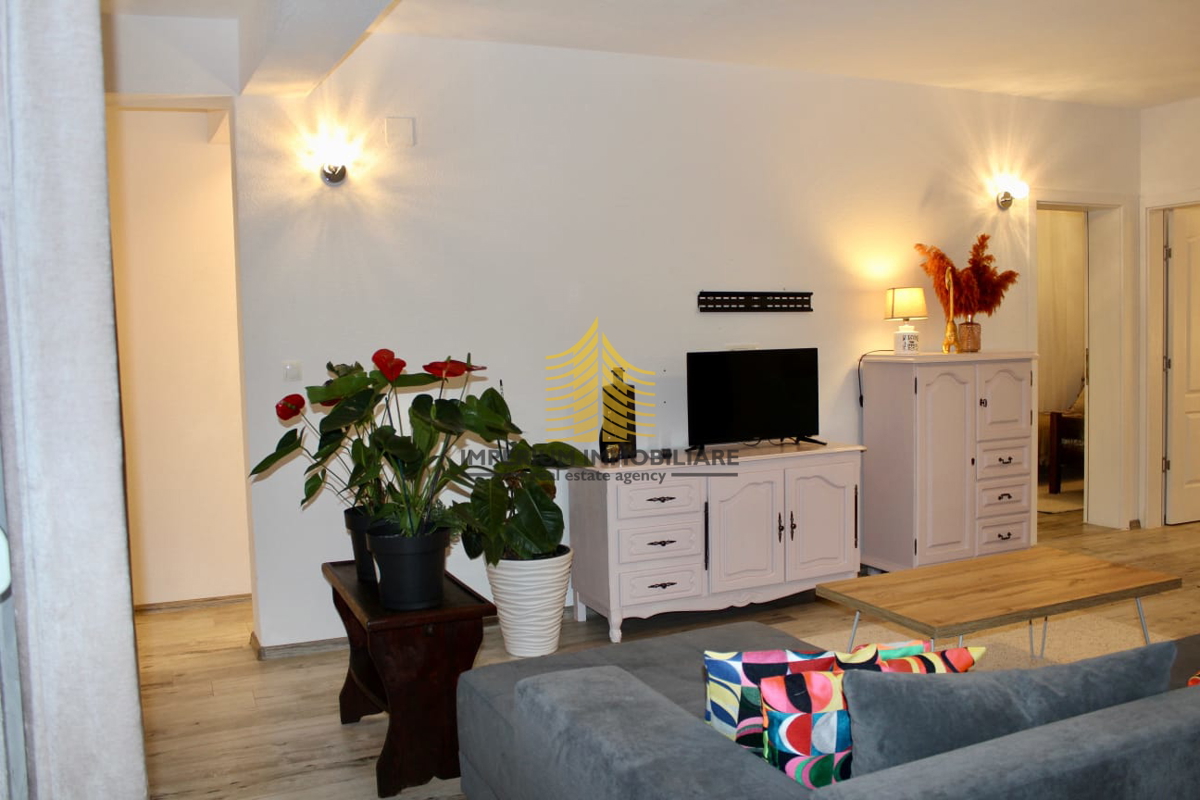 Appartamento, Vendita, Okrug, Okrug Gornji, 68m2, 2,5 locali (2 camere da letto + soggiorno con angolo cottura)