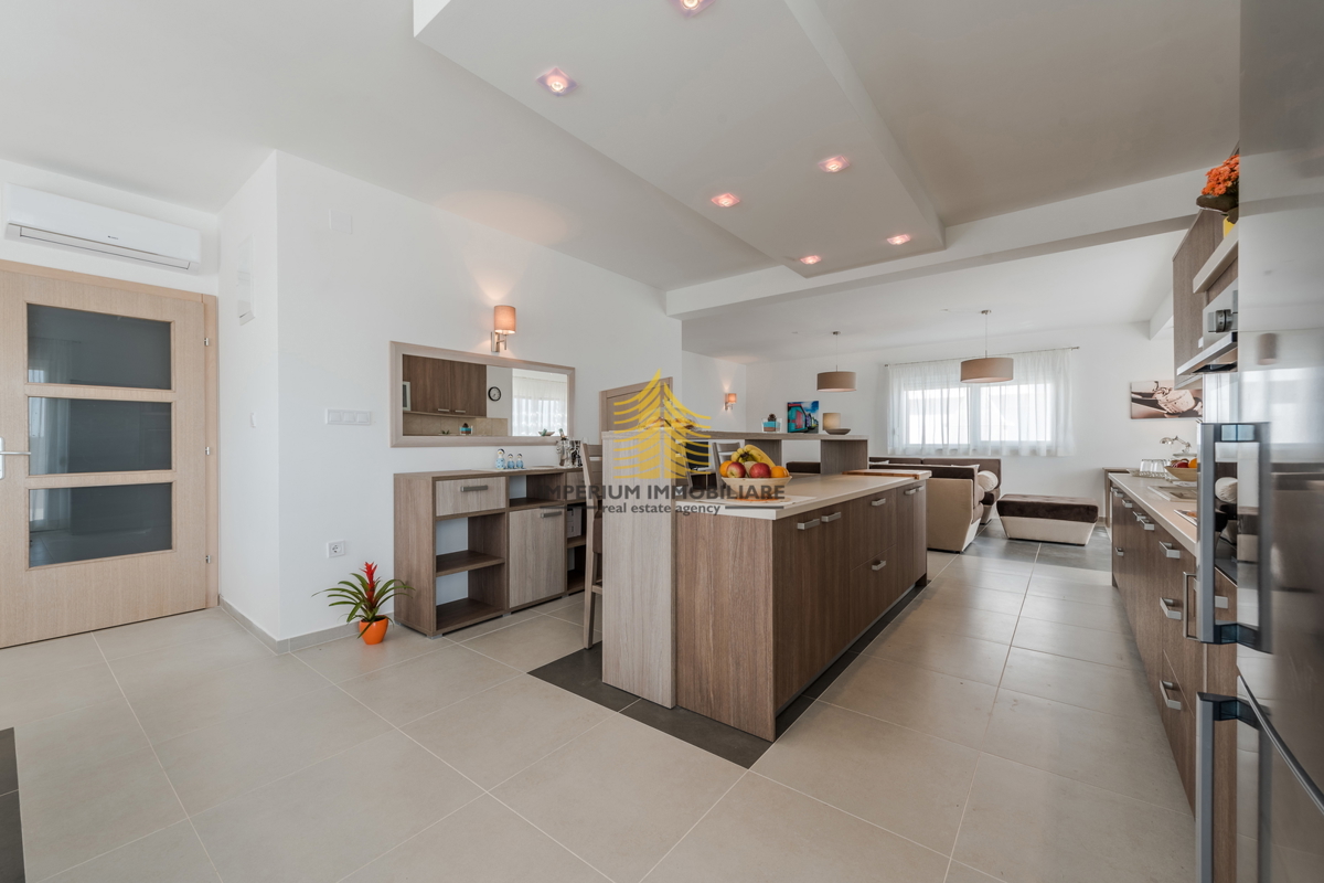 Casa, Vendita, Sukošan, Debeljak, 188m2, Villa