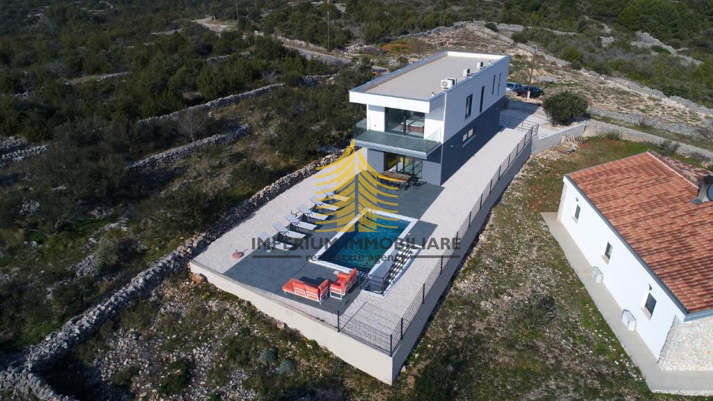 Casa, Vendita, Marina, Vinišće, 180m2, Indipendente