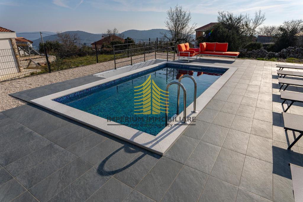 Casa, Vendita, Marina, Vinišće, 180m2, Indipendente