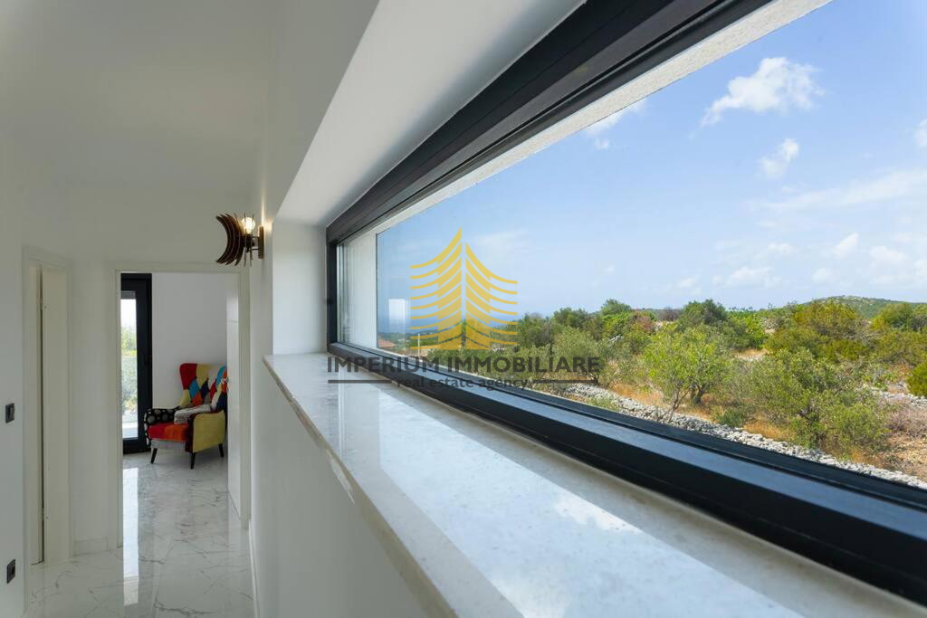 Casa, Vendita, Marina, Vinišće, 180m2, Indipendente