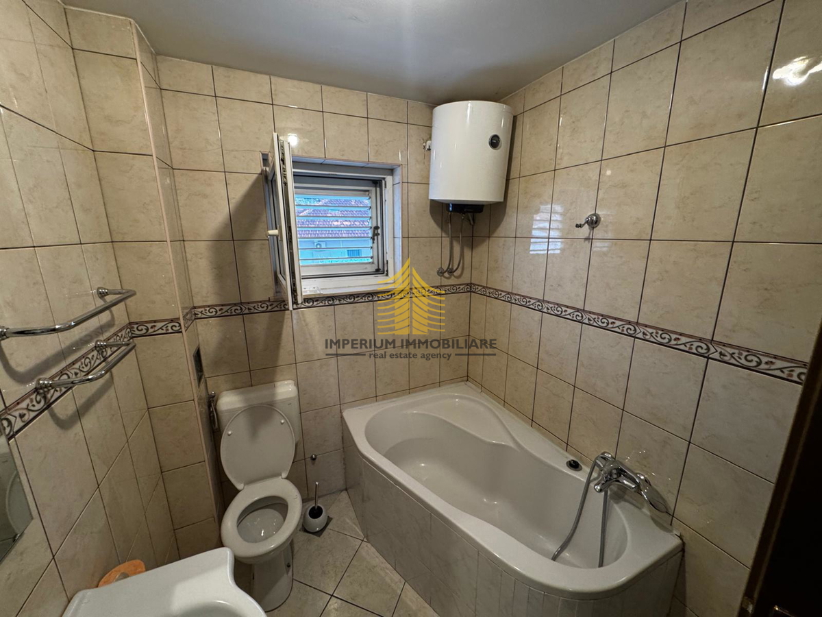 Appartamento, Vendita, Kaštel Gomilica, 83,60 m², 2,5 locali (2 camere + soggiorno doppio)