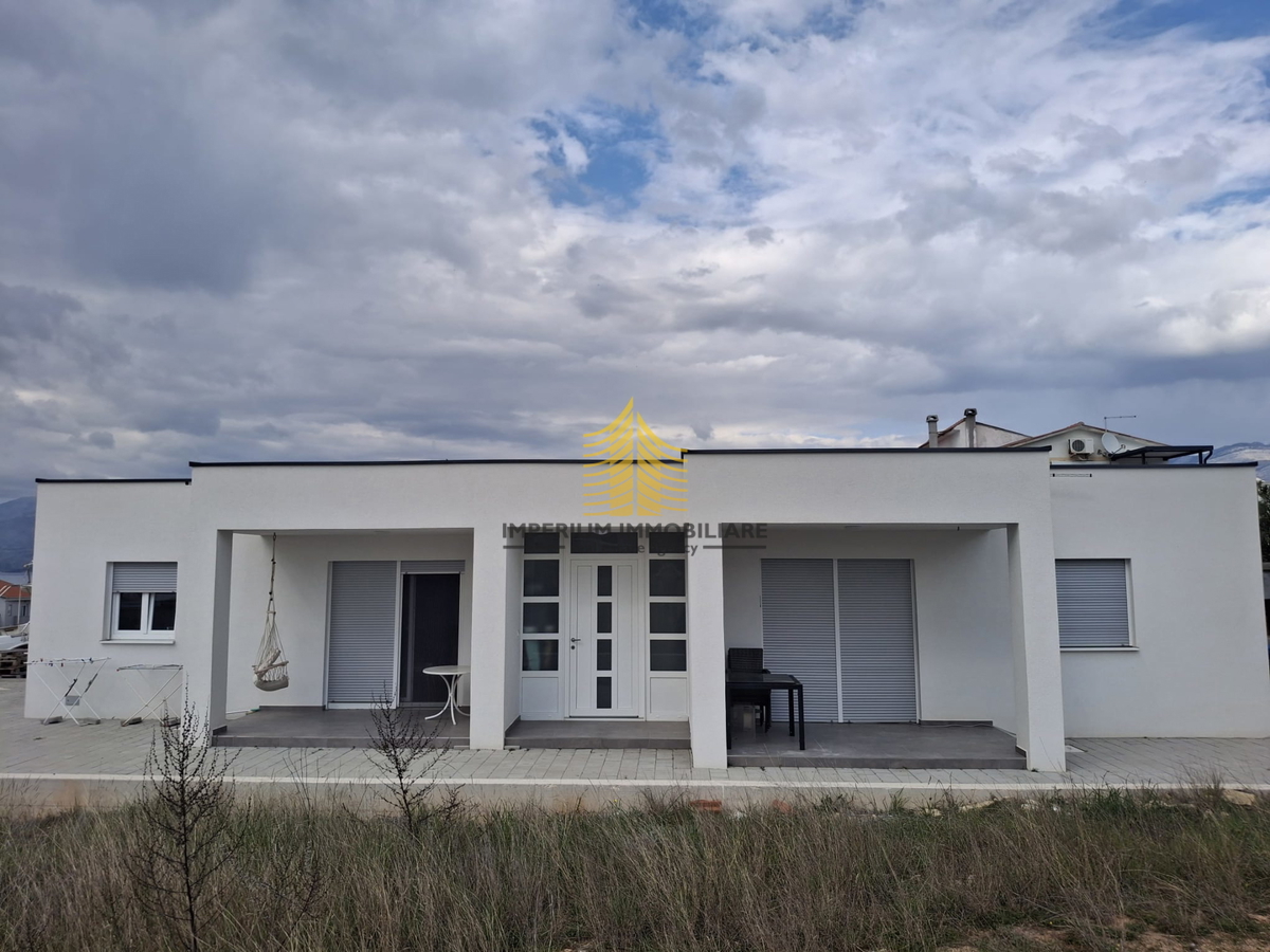 Appartamento, Vendita, Ražanac, 75m2, 2,5 locali (2S+DB)