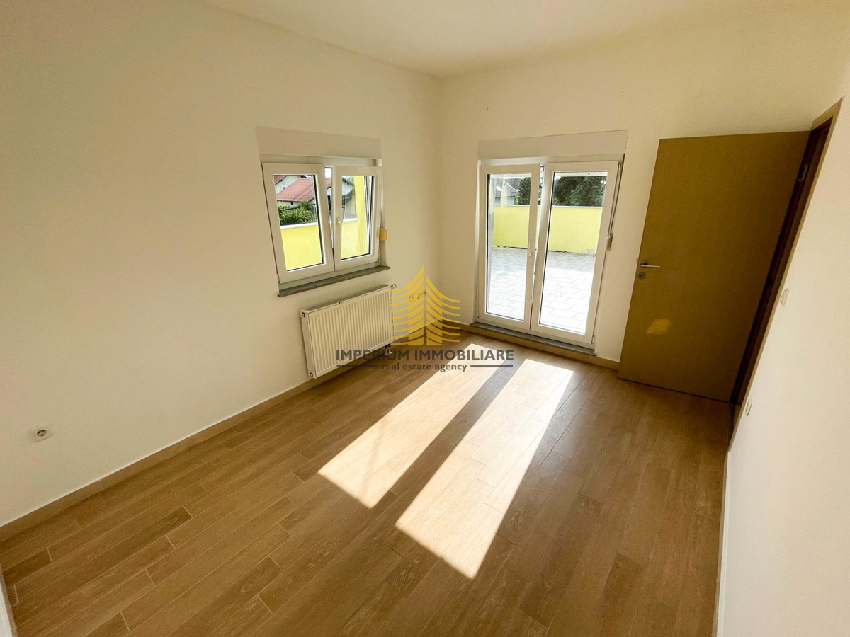 Appartamento, Vendita, Zagabria, Sesvetski Kraljevec, 82m2, 3 locali
