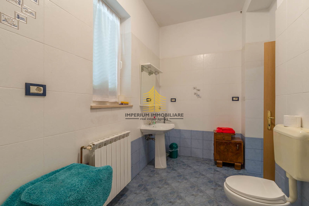 Casa, Vendita, Crikvenica, 375m2, A schiera