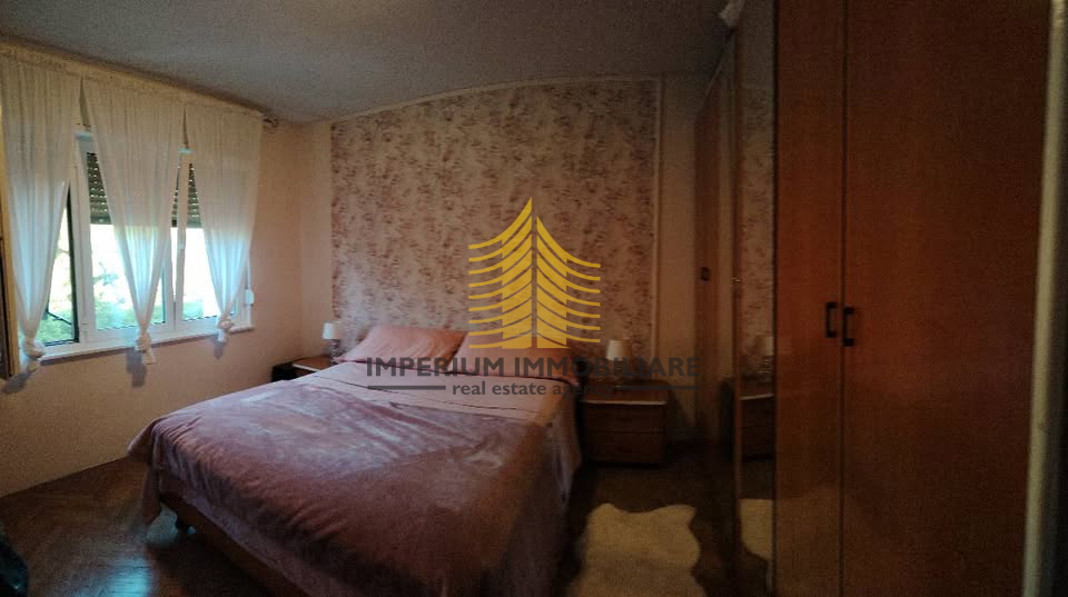 Appartamento, Vendita, Pola, 96m2, 3,5 vani (3 camere + soggiorno doppio)