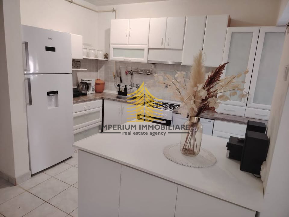 Appartamento, Vendita, Pola, 96m2, 3,5 vani (3 camere + soggiorno doppio)