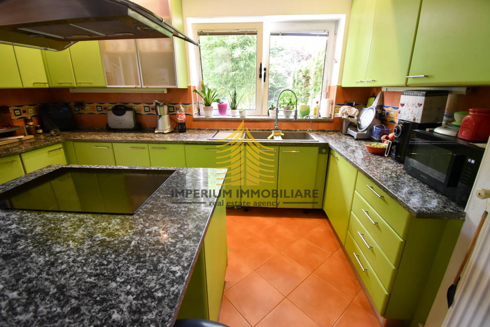 Casa, Vendita, Zagabria, Gajnice, 300m2, Indipendente