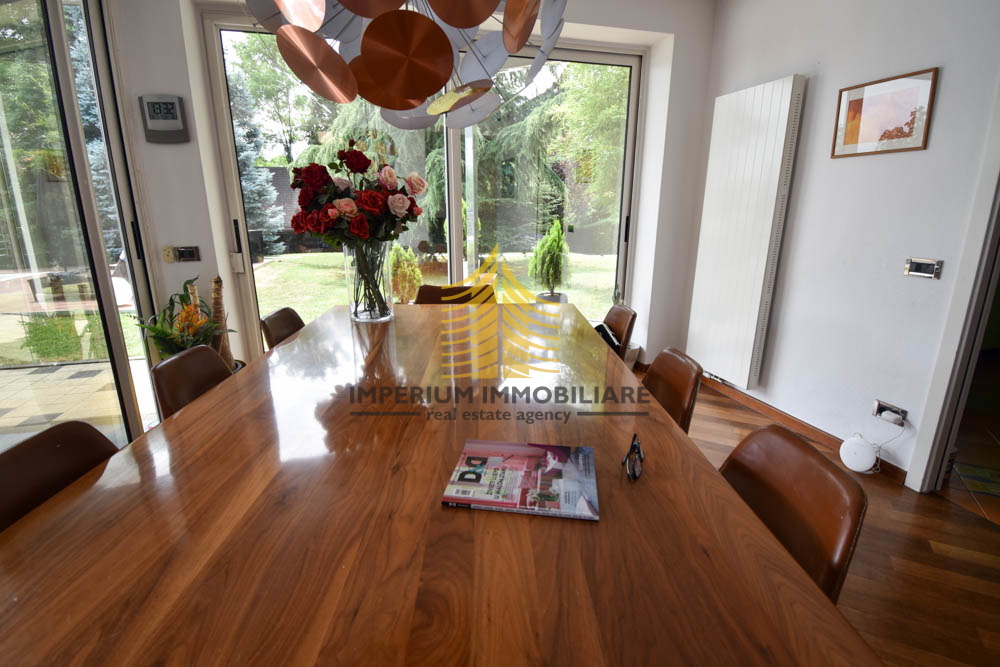 Casa, Vendita, Zagabria, Gajnice, 300m2, Indipendente