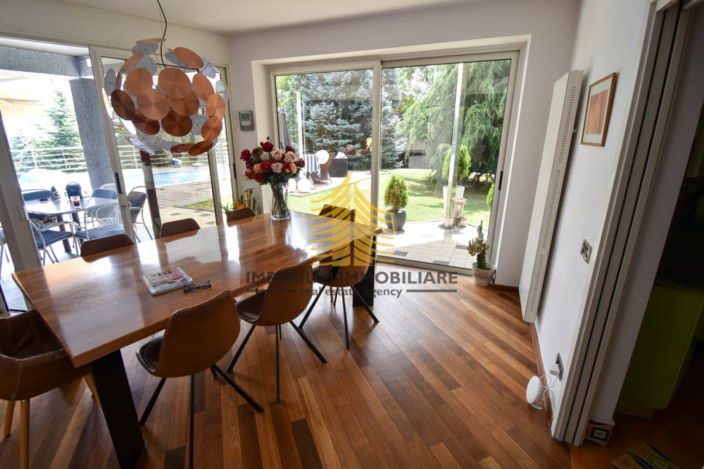 Casa, Vendita, Zagabria, Gajnice, 300m2, Indipendente