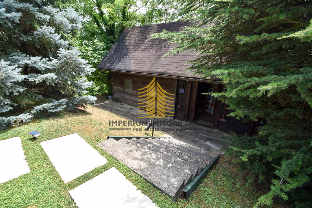 Casa, Vendita, Zagabria, Gajnice, 300m2, Indipendente