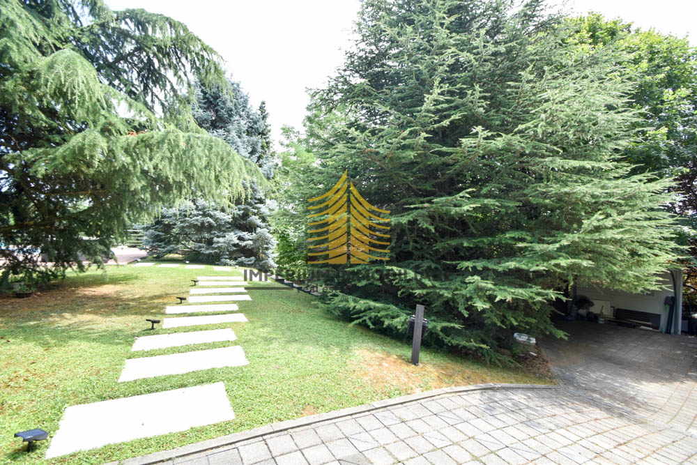 Casa, Vendita, Zagabria, Gajnice, 300m2, Indipendente