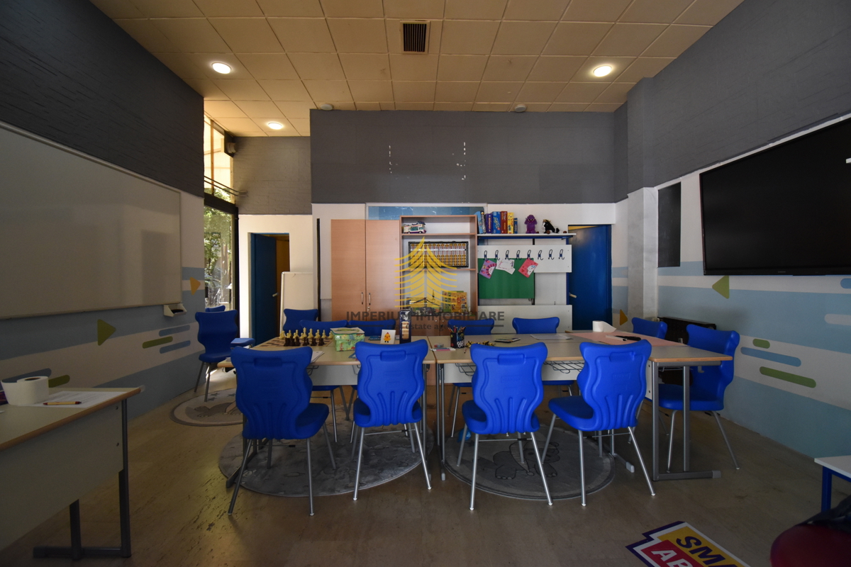 Locale commerciale, Vendita, Zagabria, Vrbani, 55m2, Locale su strada