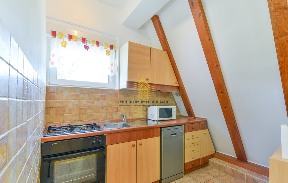 Casa, Vendita, Gračac, 210m2, Indipendente